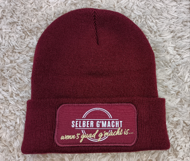 Wintermütze mit Schriftzug "selber g´macht" (bordeaux)
