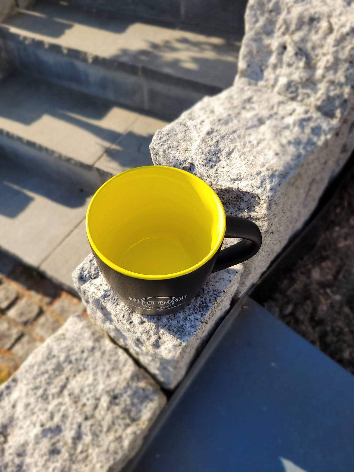 Tassen mit Logo SELBER G`MACHT wenn´s guad g´macht is... Innen Limone 🍈