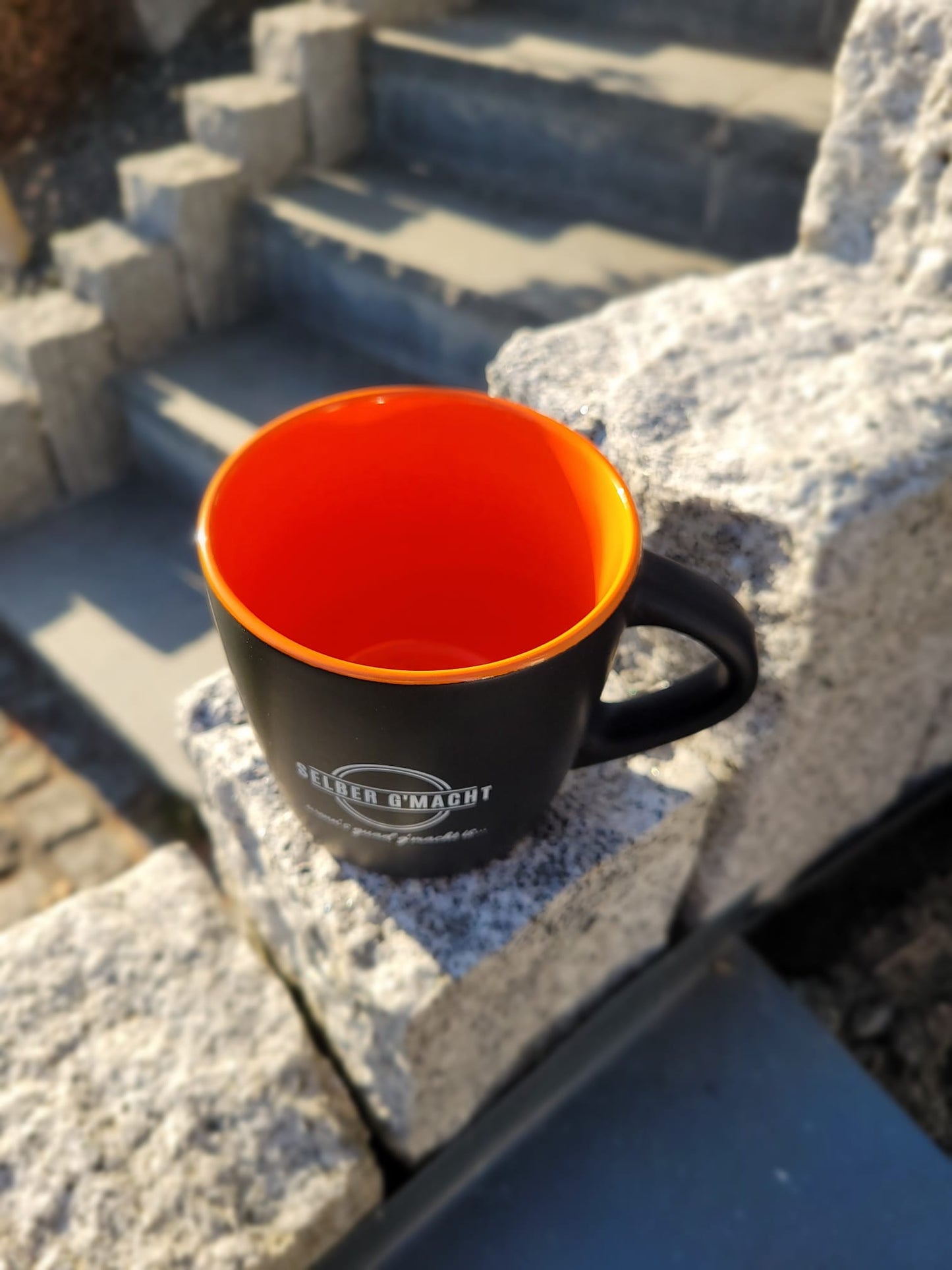 Tassen mit Logo SELBER G`MACHT wenn´s guad g´macht is... Innen Orange 🍊