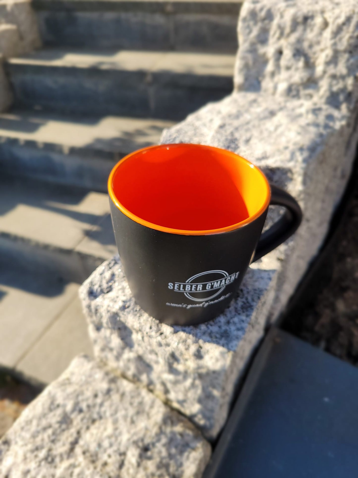 Tassen mit Logo SELBER G`MACHT wenn´s guad g´macht is... Innen Orange 🍊