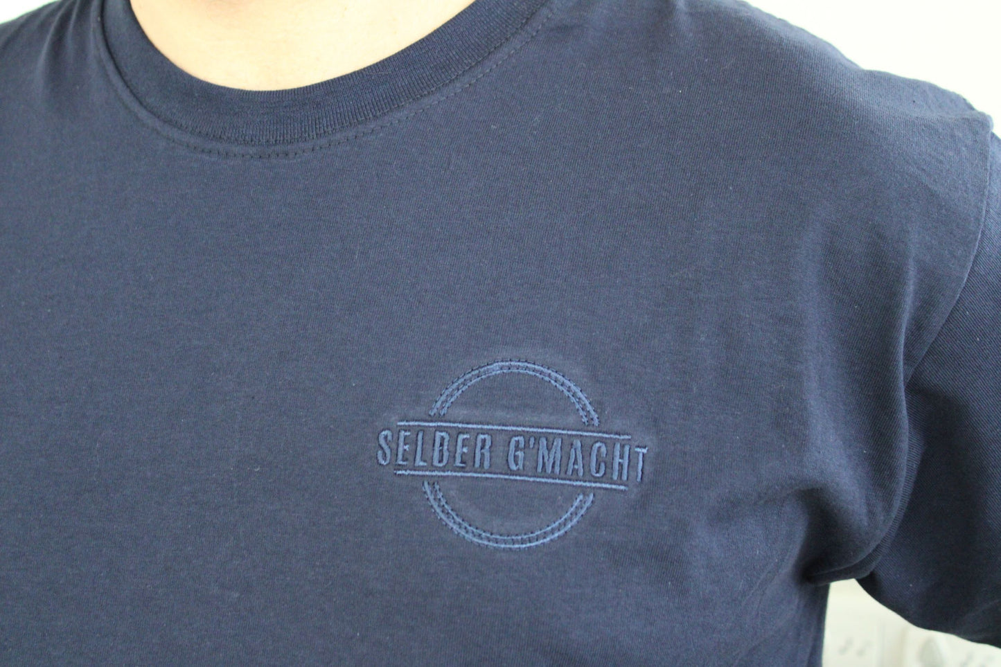 Kurzarm T-Shirt mit Logo SELBER G`MACHT