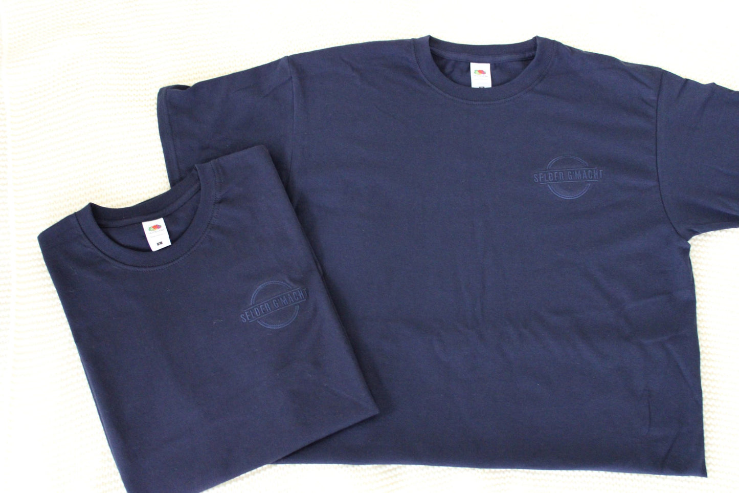 Kurzarm T-Shirt mit Logo SELBER G`MACHT